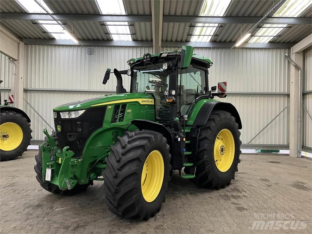 John Deere 7R 330 Traktorer