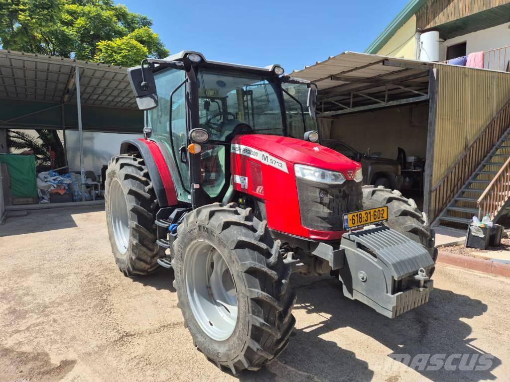 Massey Ferguson 5713 Traktorer
