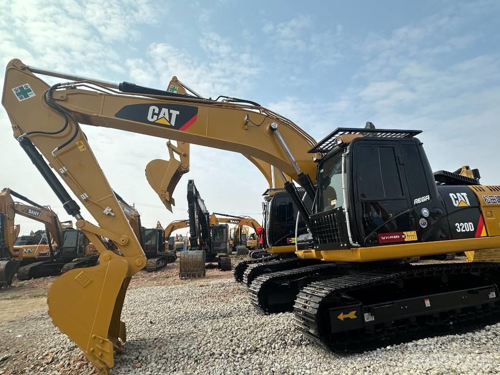 CAT 320D2 Beltegraver
