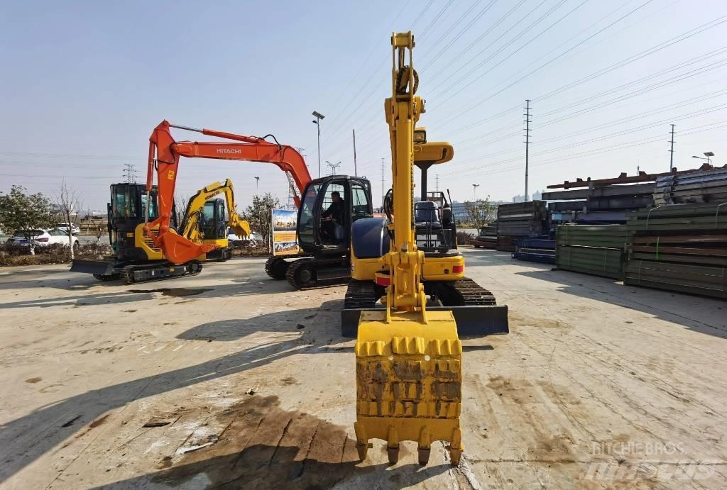 Komatsu PC 40 MR Minigravere <7t
