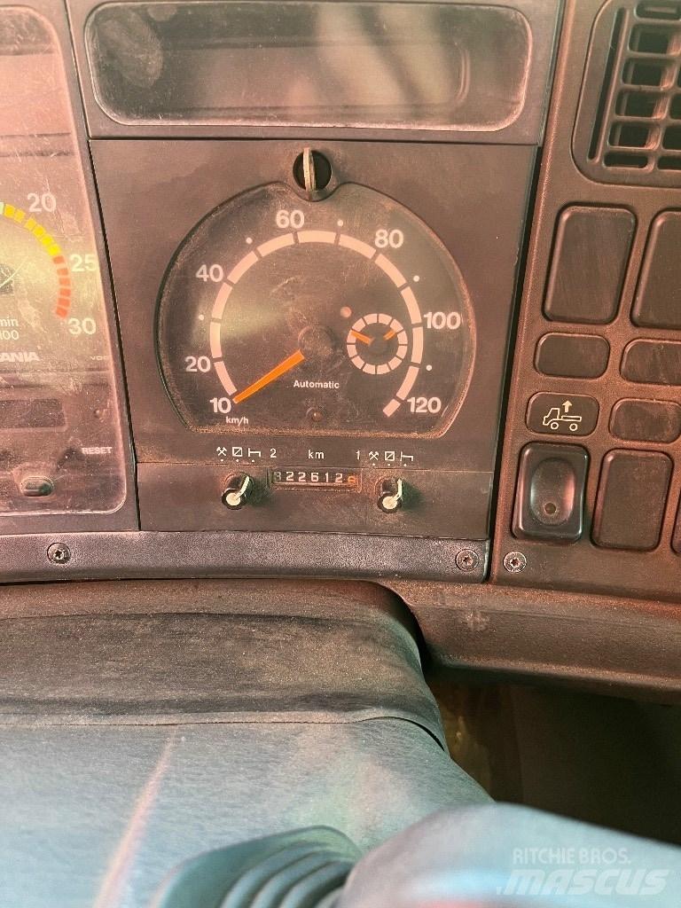 Scania P 94 L 310 Trekkvogner