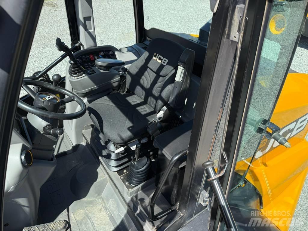 JCB TM 320 Teleskoplastere for Landbruk