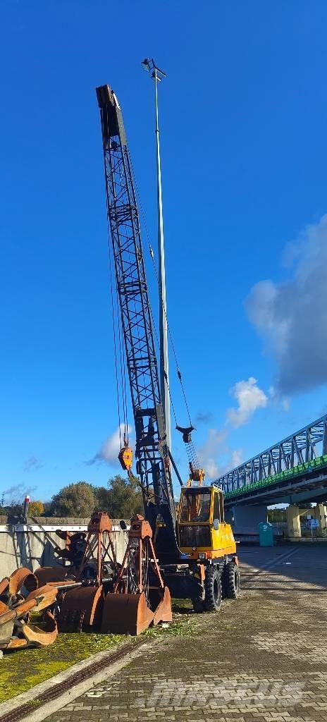 Sennebogen S 611 M Røff terreng kraner