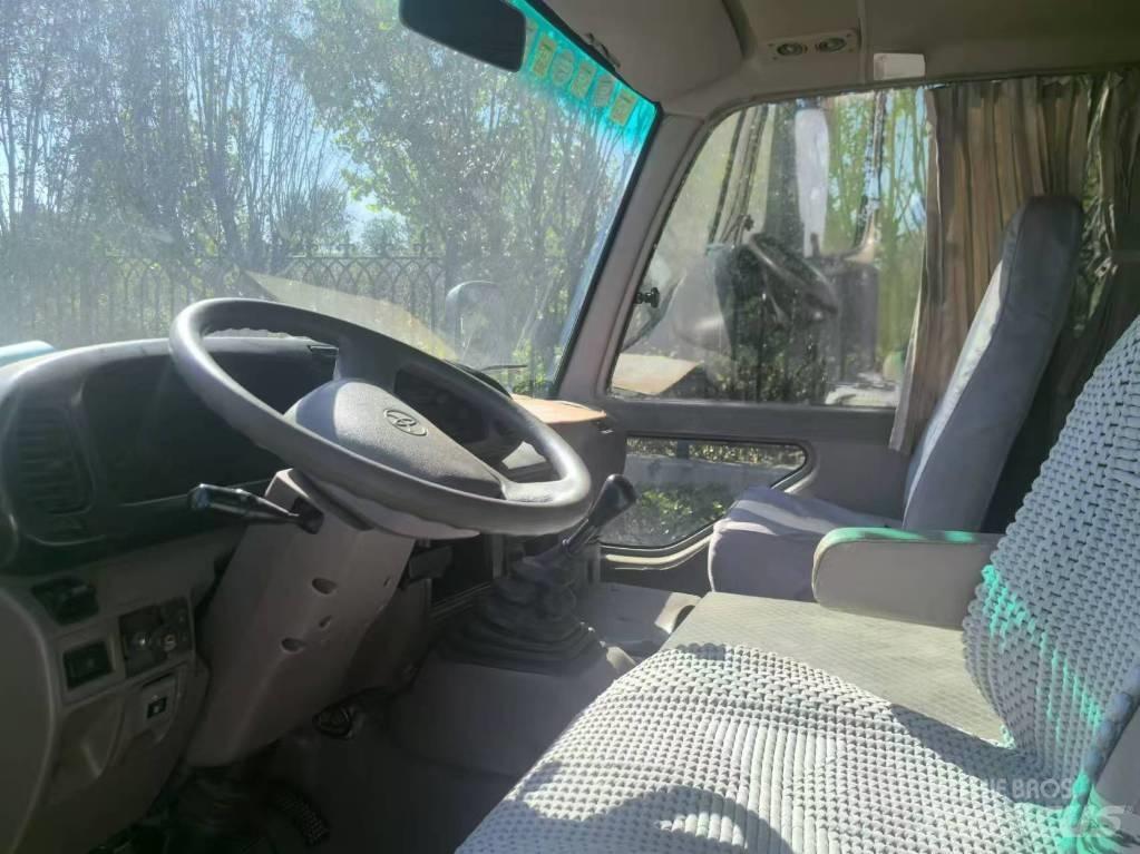 Toyota Coaster Intercity busser