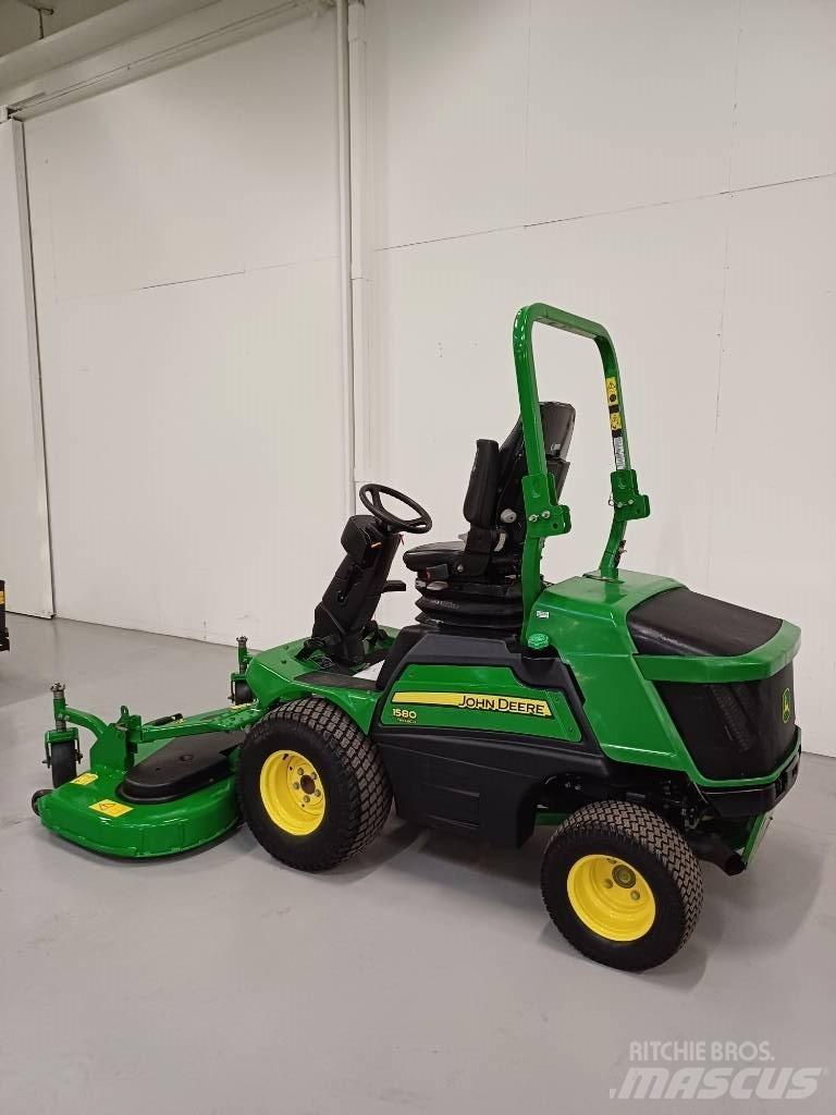John Deere 1580 Sitteklippere