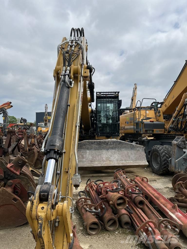 CAT MH 3022 Hjulgravere