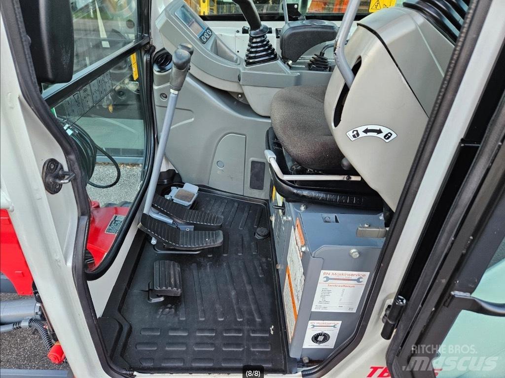 Takeuchi TB 225 Minigravere <7t