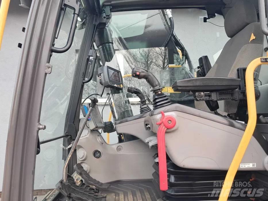Volvo EC 220 DL Beltegraver