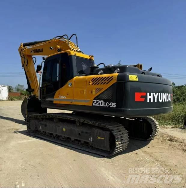 Hyundai R220-9S Beltegraver
