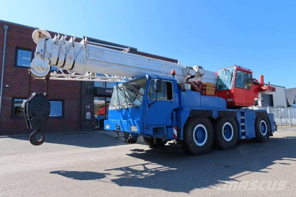 Liebherr LTM 1050-1 Allterreng kraner