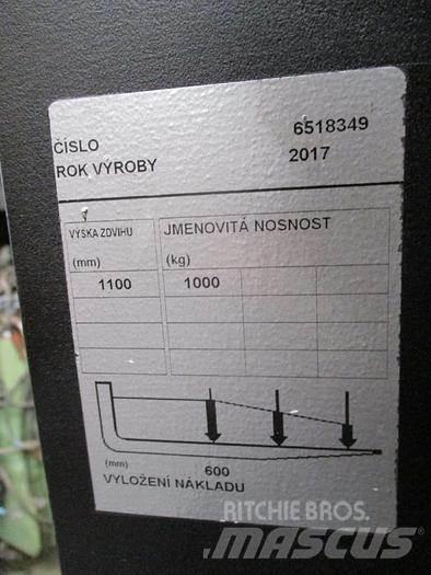 Toyota OSE 100W Lavtløftende plukketruck