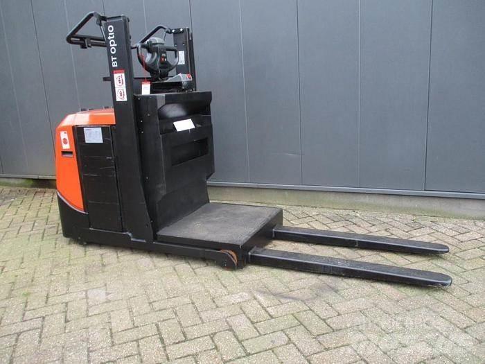 Toyota OSE 100W Lavtløftende plukketruck