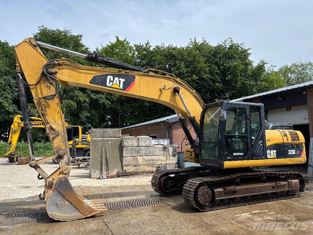 CAT 323 D LN Beltegraver