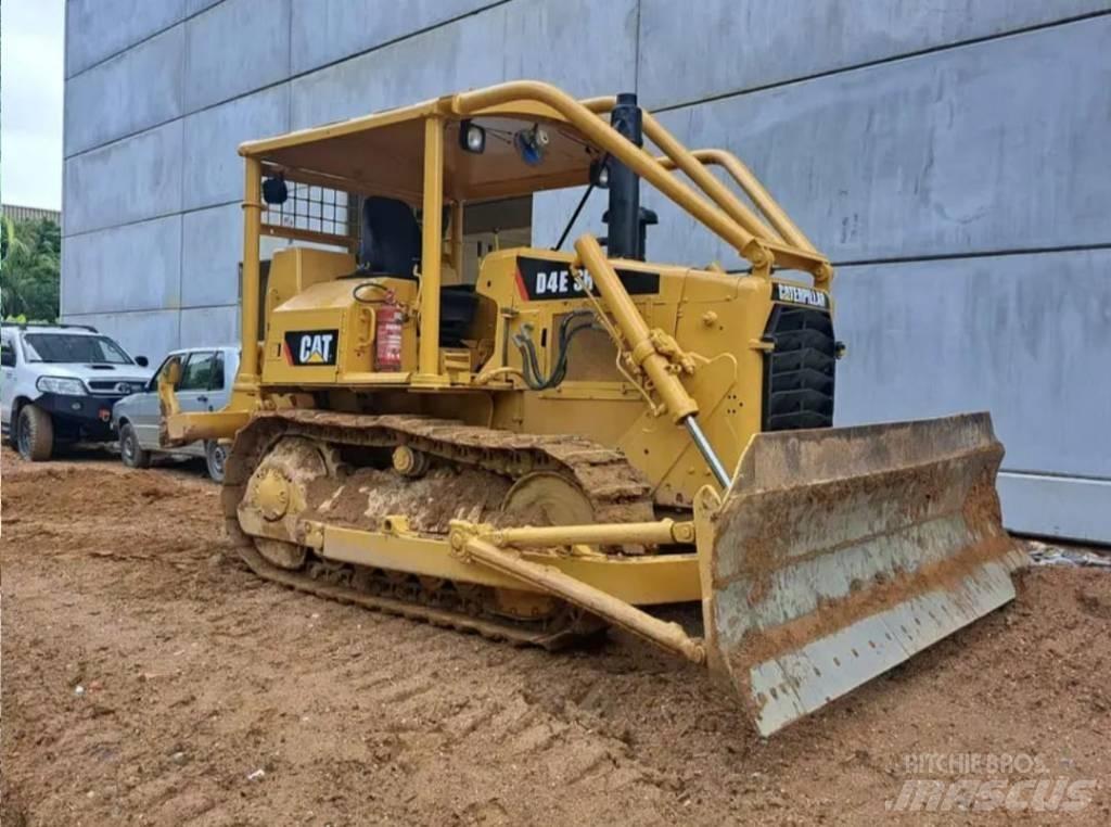 CAT D4SR Kompakttraktorer
