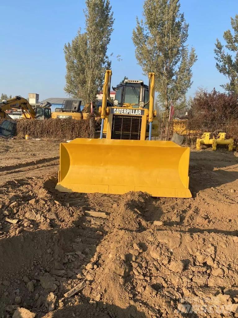 CAT D 6 G Dozere Beltegående