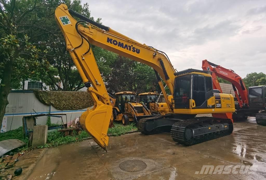 Komatsu PC220-7 Beltegraver