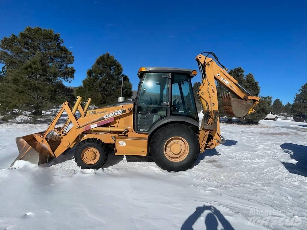 CASE 580 M Traktorgravere