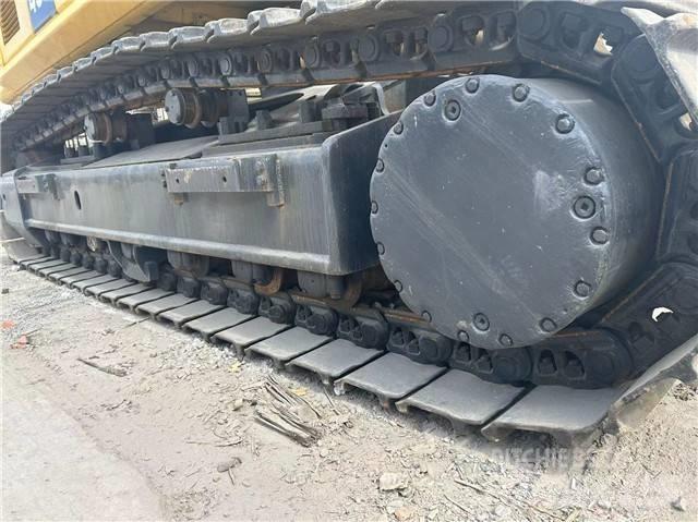 Komatsu PC 450-8 Beltegraver