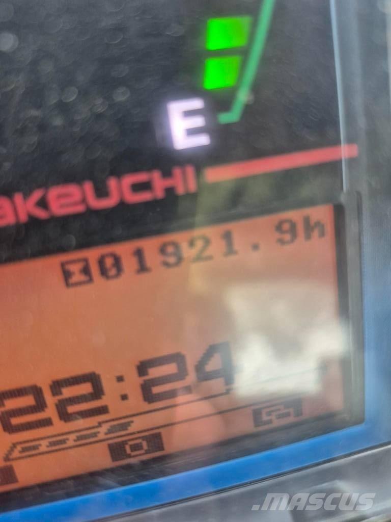Takeuchi TB 325 R Minigravere <7t
