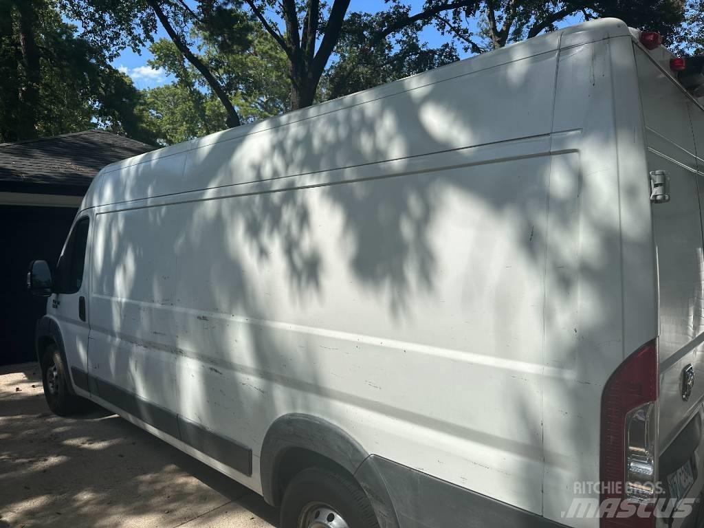 Dodge promaster Skapbiler