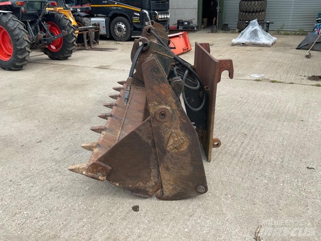 JCB 4 IN 1 BUCKET Skuffer
