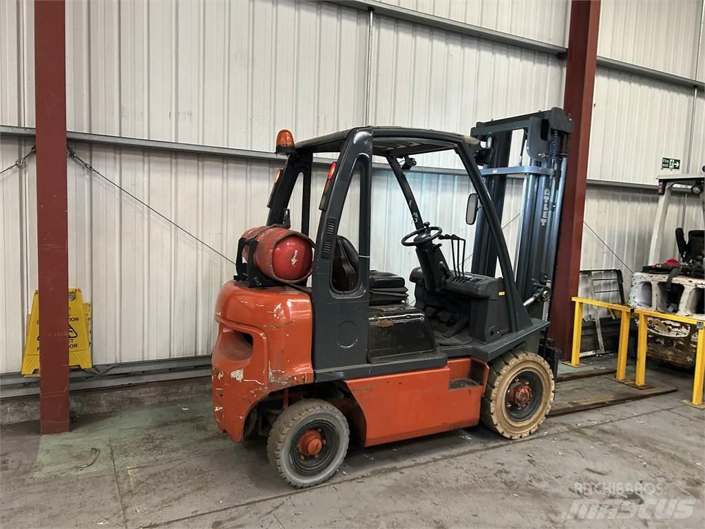 Nissan UD02A20PQ Propan trucker