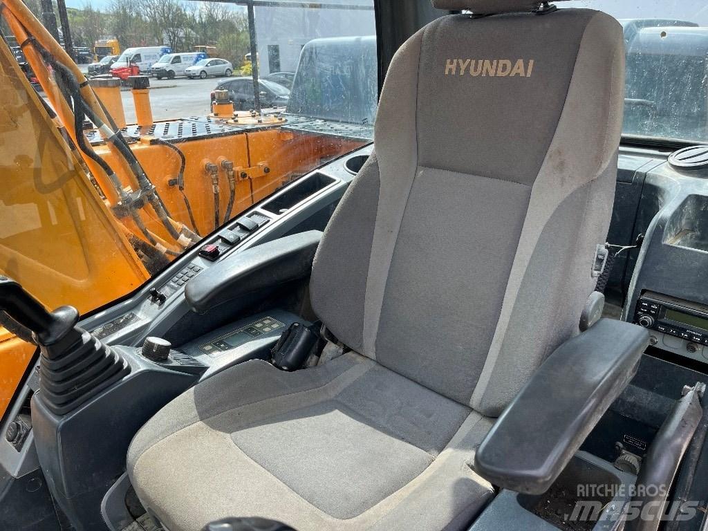 Hyundai 140LC-9A Beltegraver