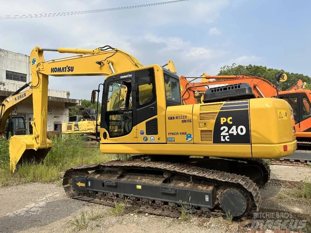 Komatsu PC 240 LC-8 Beltegraver