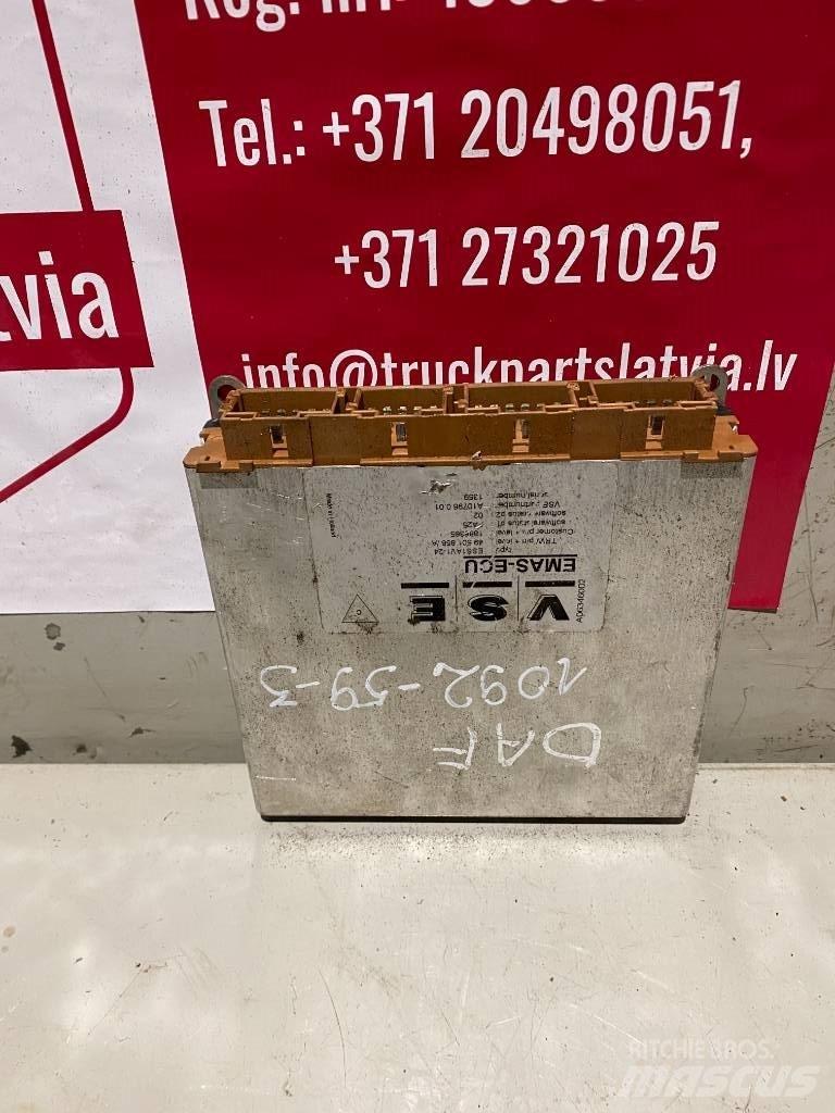 DAF XF 105.  1886365 Lys - Elektronikk