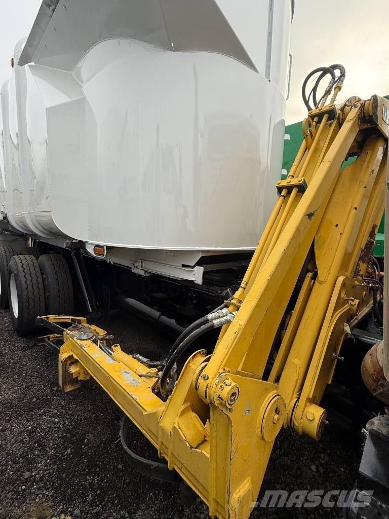 Freightliner 108SD Renovasjonsbil