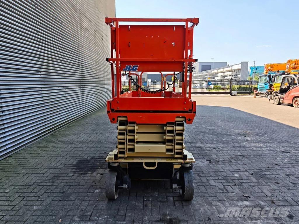 JLG 3246 ES Sakselifter