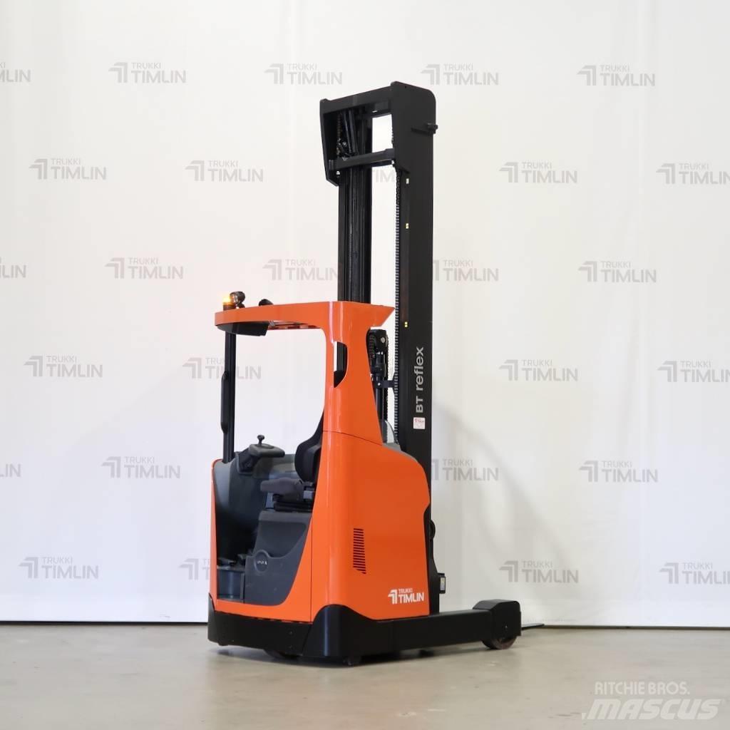 Toyota RRE160H Skyvemasttruck