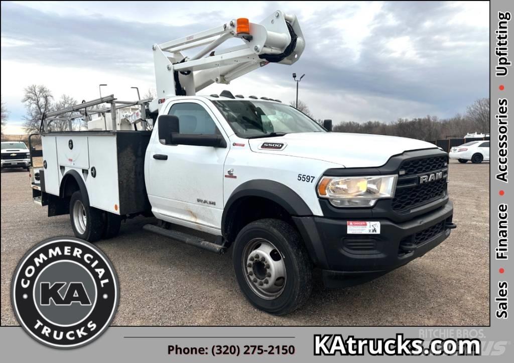 RAM 5500 TRADESMAN Bilmontert lift