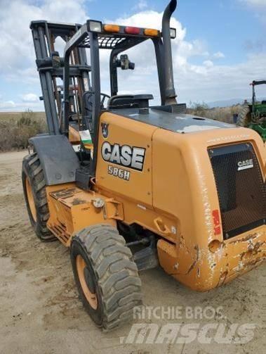 CASE 586H Terrenggående gaffeltruck