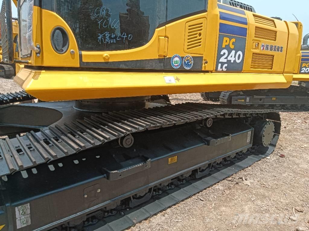 Komatsu PC 240 Beltegraver