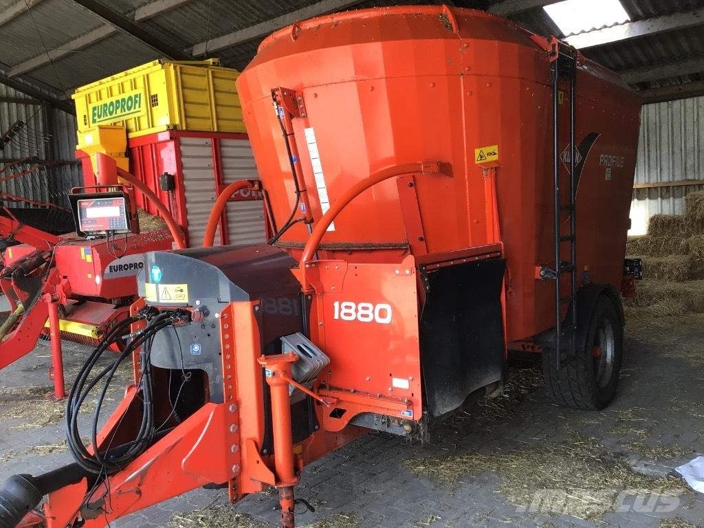 Kuhn Profile 1880 Blande- og fôringsmaskiner