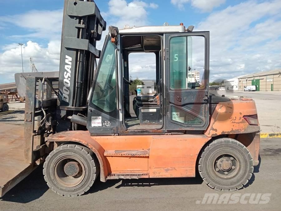 Doosan D 70 S-7 Diesel Trucker