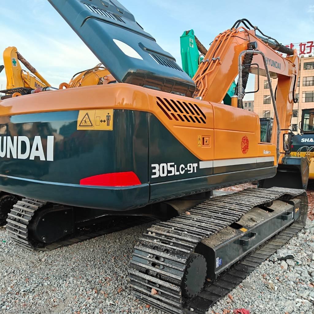 Hyundai 305-9T Beltegraver