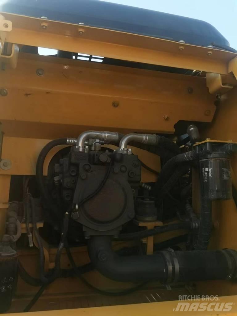 Komatsu PC 160 LC-7 Beltegraver