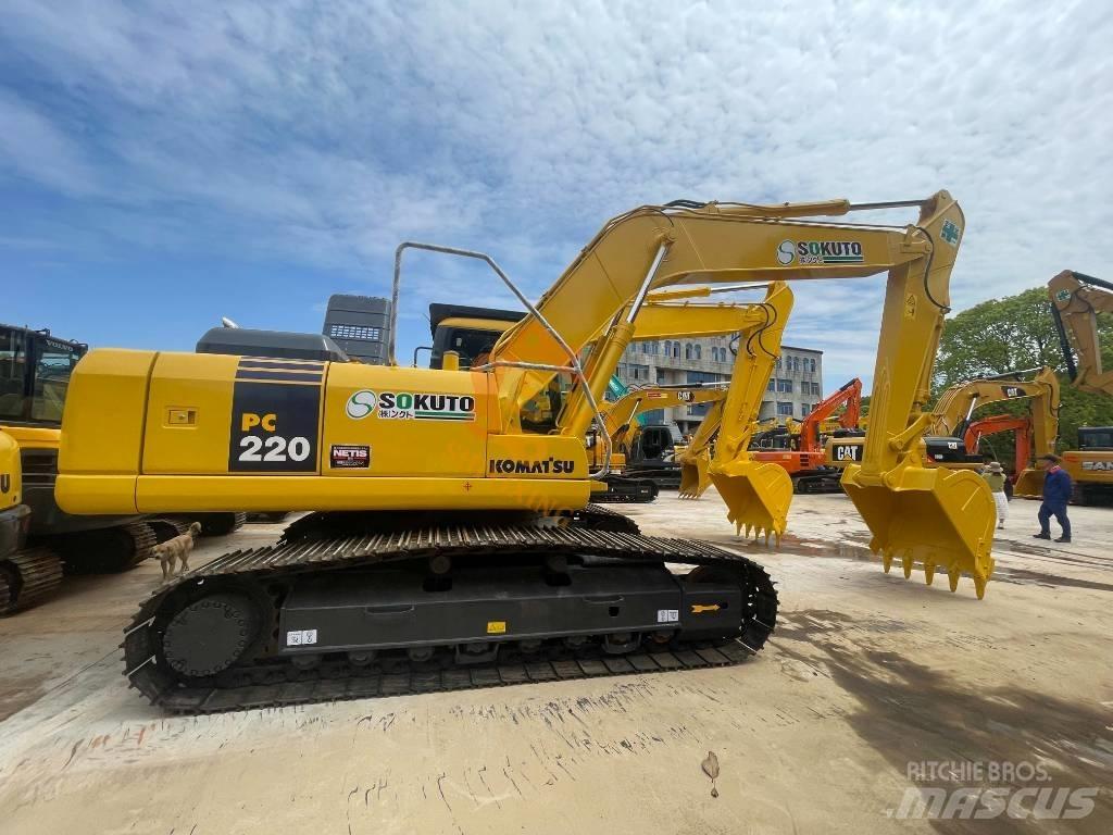 Komatsu PC 220-7 Beltegraver