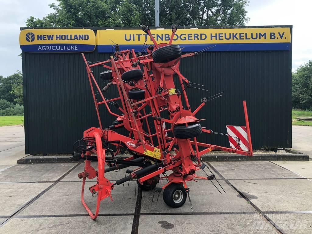 Kuhn GF 8702 Raker og høyvendere