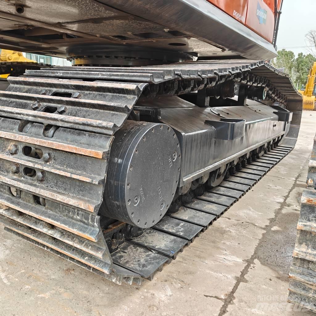 Doosan 225-9C Beltegraver