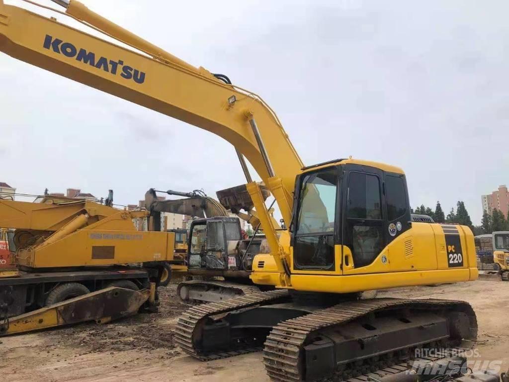 Komatsu PC 220-7 Beltegraver