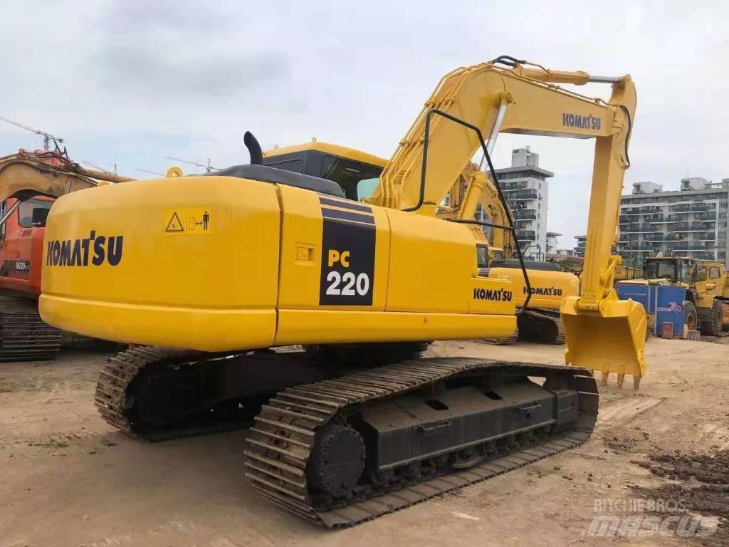 Komatsu PC 220-7 Beltegraver