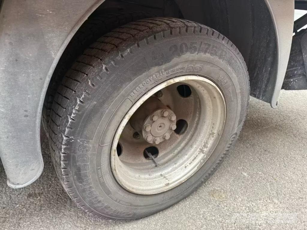 Mercedes-Benz 816 Skapbiler