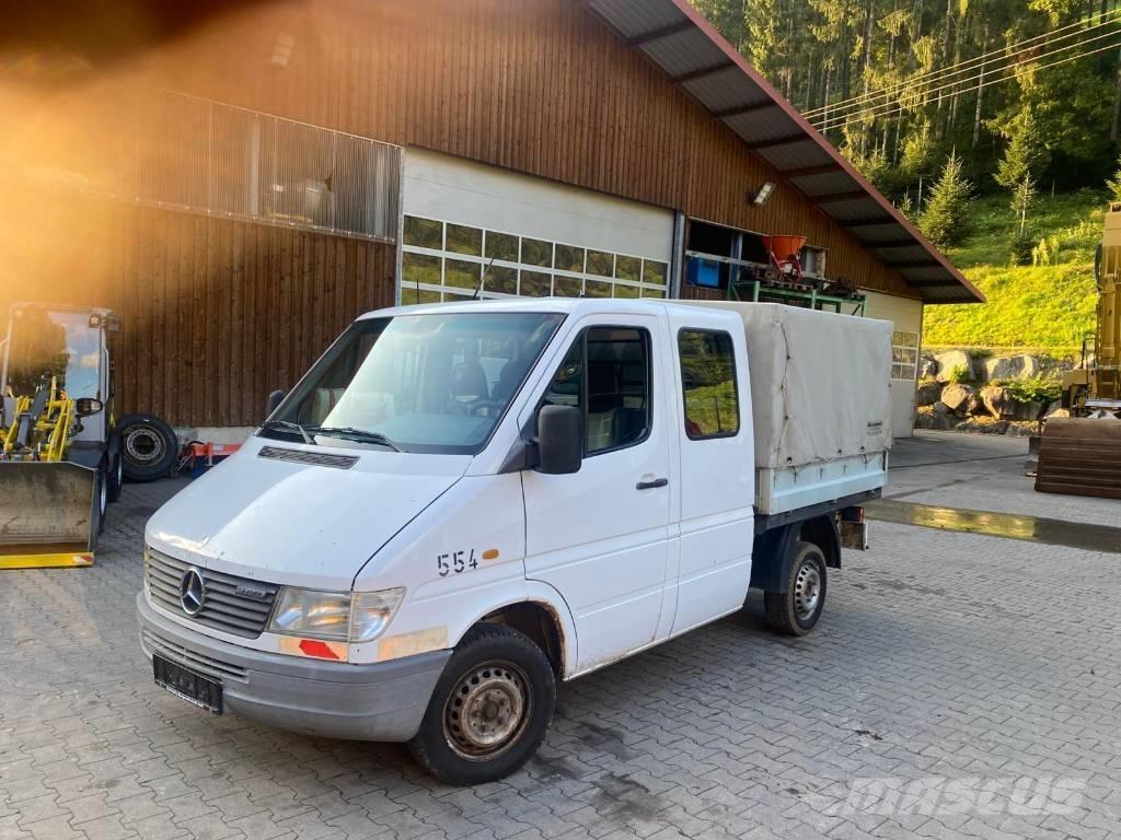 Mercedes-Benz 212 D Pickup/planbiler