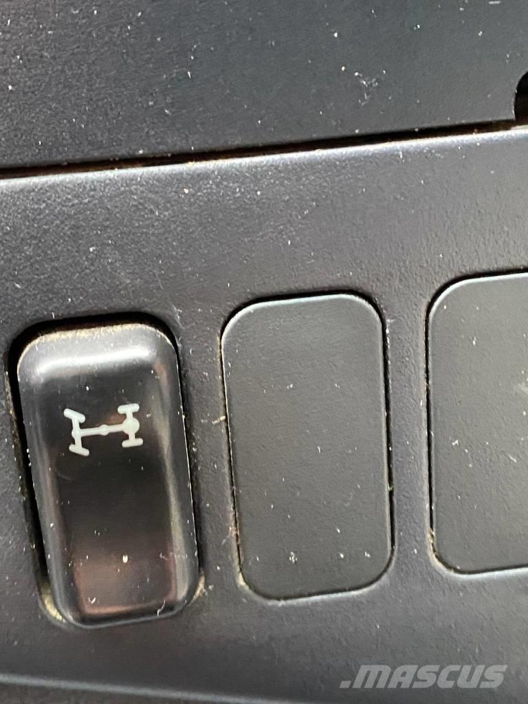 Mercedes-Benz 212 D Pickup/planbiler