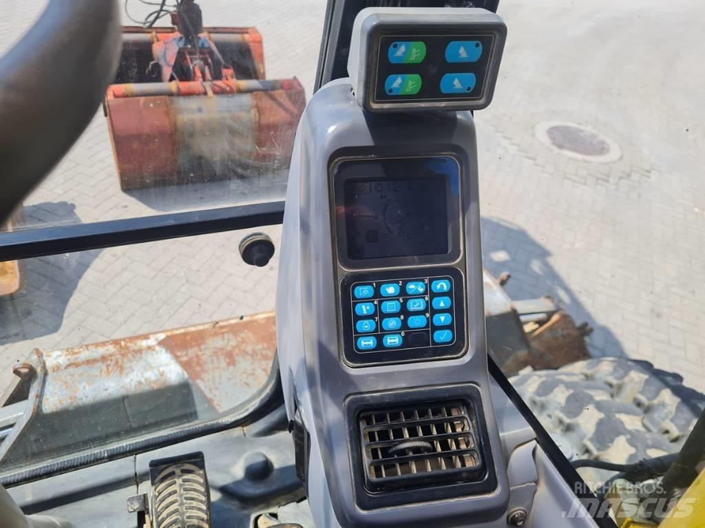 Komatsu PW 140-7 Hjulgravere
