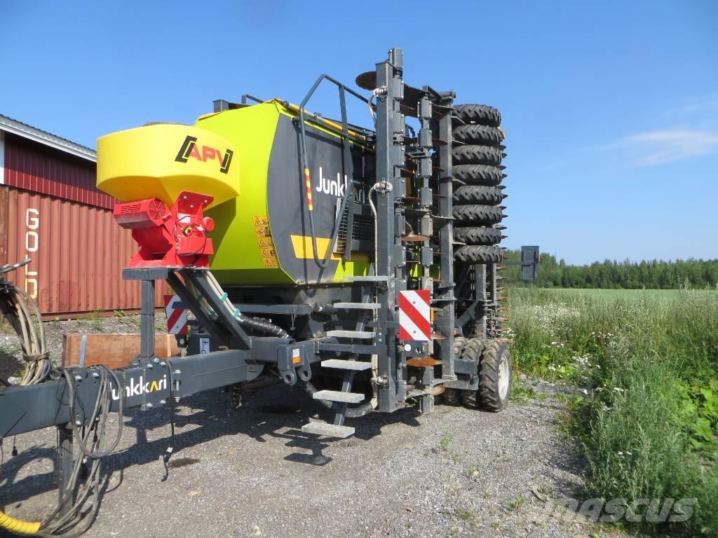 Junkkari W700 Kombinerte såmaskiner