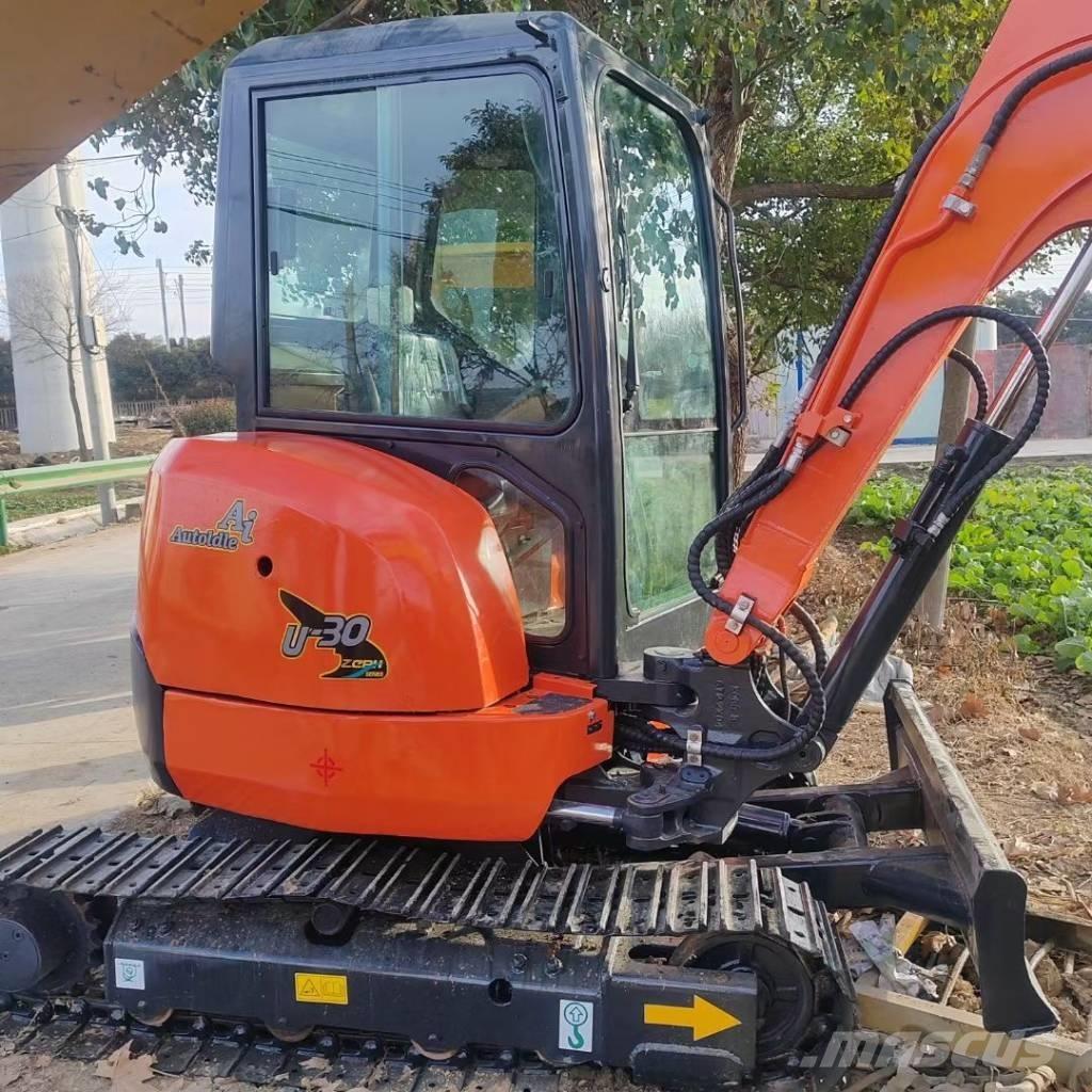 Kubota U 30 Minigravere <7t
